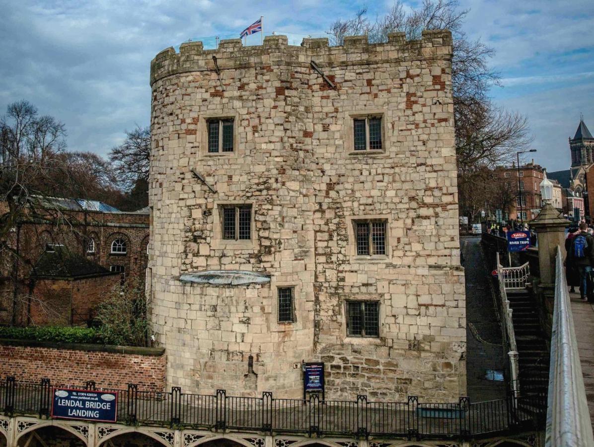 Lendal Tower Vila York Exterior foto
